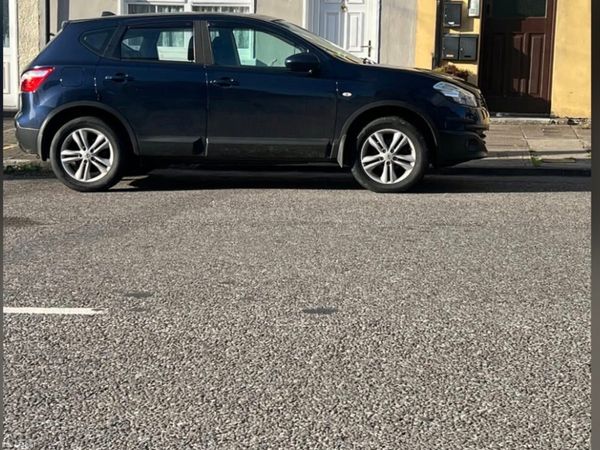 Nissan Qashqai Hatchback, Diesel, 2010, Blue