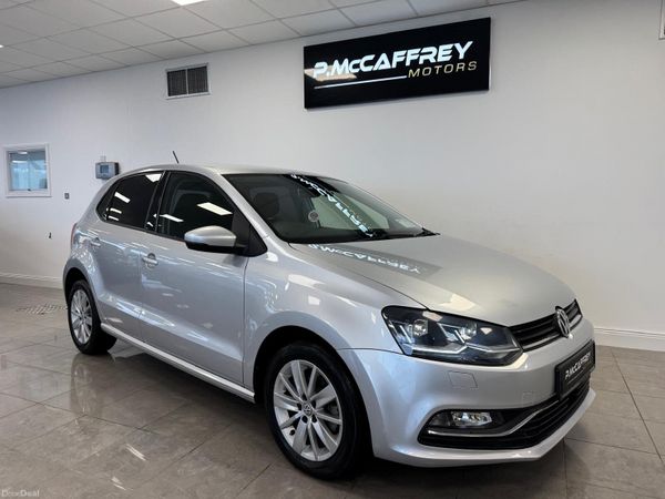 Volkswagen Polo Hatchback, Petrol, 2016, Silver