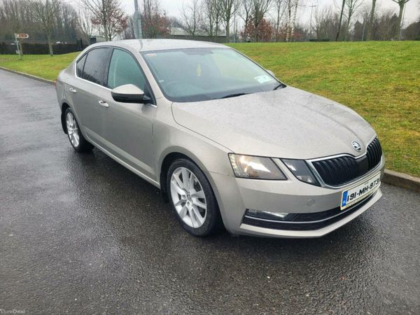 Skoda Octavia Saloon, Diesel, 2019, Grey