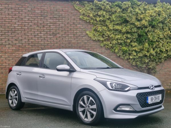 Hyundai i20 Hatchback, Petrol, 2018, Grey