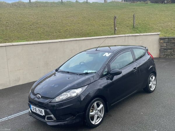 Ford Fiesta Hatchback, Petrol, 2012, Black