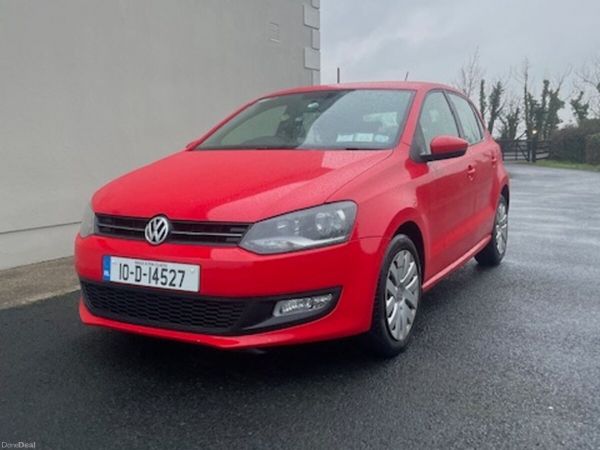 Volkswagen Polo Hatchback, Petrol, 2010, Red