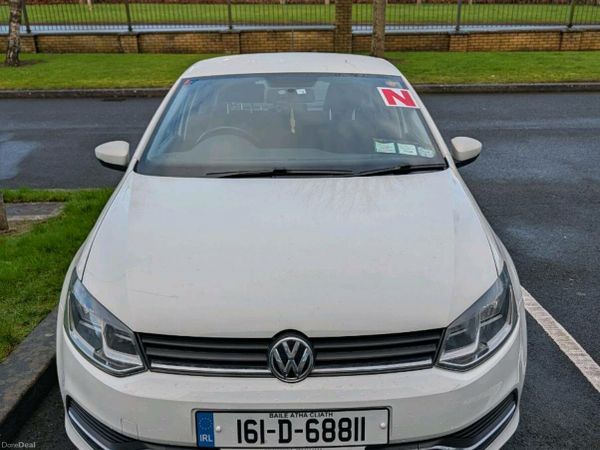 Volkswagen Polo Hatchback, Petrol, 2016, White