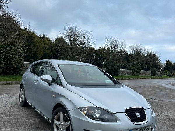 SEAT Leon Hatchback, Diesel, 2011, Silver
