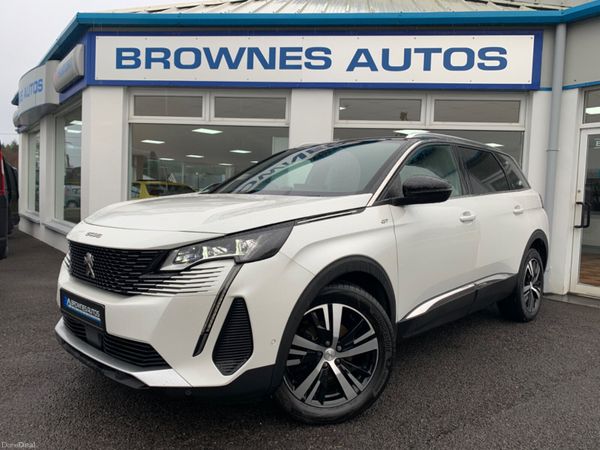 Peugeot 5008 SUV, Diesel, 2023, White