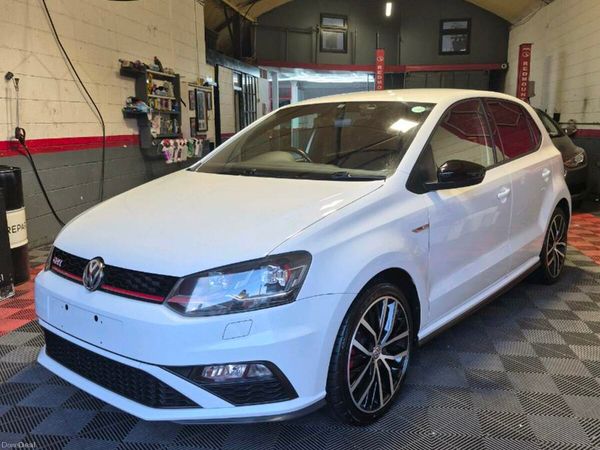 Volkswagen Polo Hatchback, Petrol, 2018, White