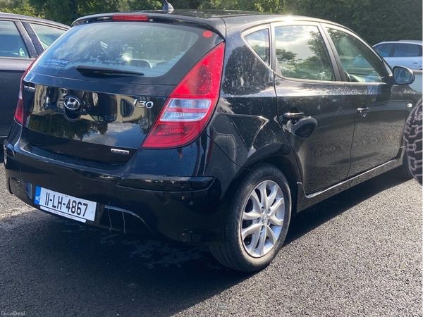 Hyundai i30 Hatchback, Diesel, 2011, Black
