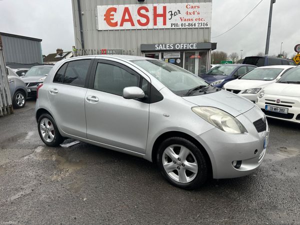 Toyota Yaris Hatchback, Petrol, 2007, Silver