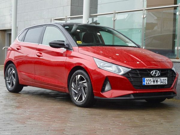 Hyundai i20 Hatchback, Petrol, 2022, Red