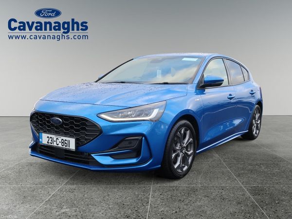 Ford Focus Hatchback, Petrol, 2023, Blue