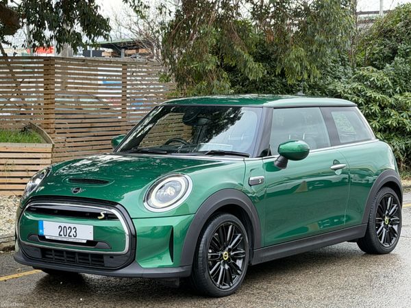 Mini Electric Hatchback, Electric, 2023, Green