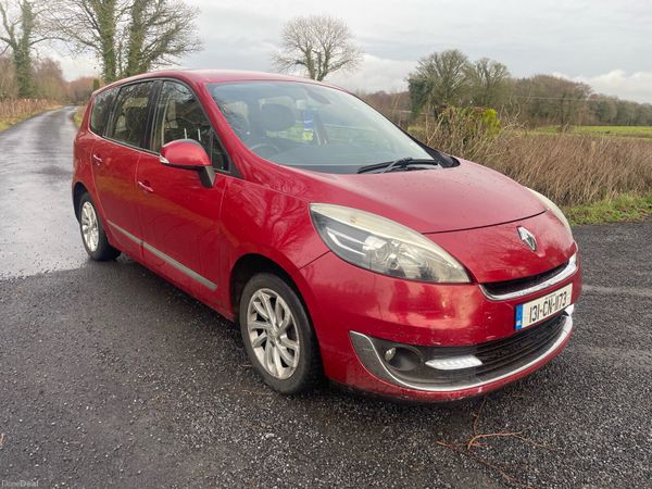 Renault Grand Scenic MPV, Diesel, 2013, Red