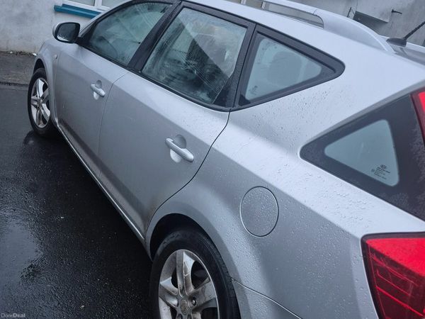 Kia Ceed Estate, Diesel, 2012, Silver