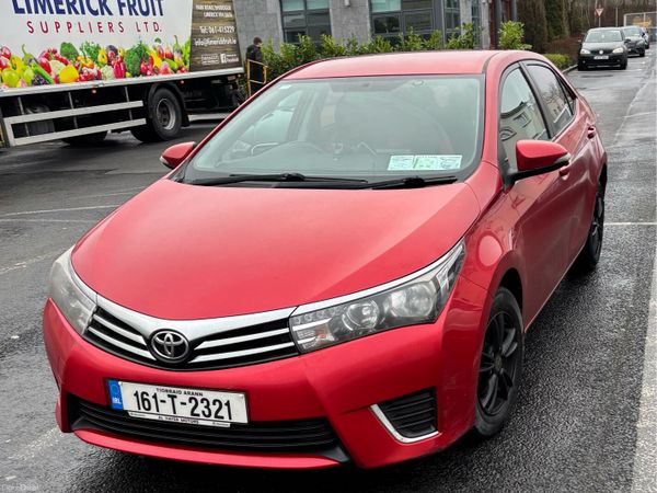 Toyota Corolla Saloon, Diesel, 2016, Red