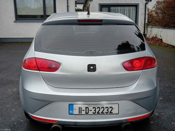 SEAT Leon Hatchback, Diesel, 2011, Grey