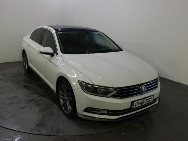 Volkswagen Passat Saloon, Diesel, 2017, White