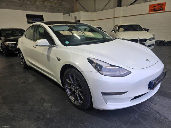 Tesla Model 3 Saloon, Electric, 2019, White
