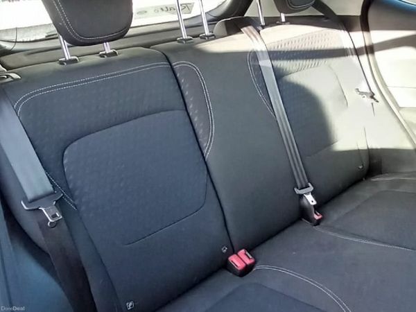Ford Fiesta Hatchback, Petrol, 2018, Blue