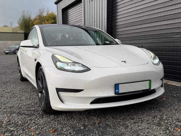 Tesla Model 3 Saloon, Electric, 2021, White