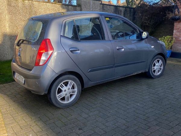 Hyundai i10 Hatchback, Petrol, 2010, Grey