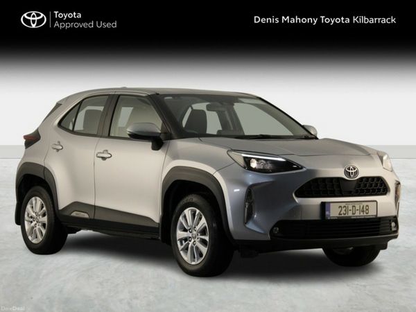 Toyota Yaris Cross Hatchback, Petrol Hybrid, 2023, Silver