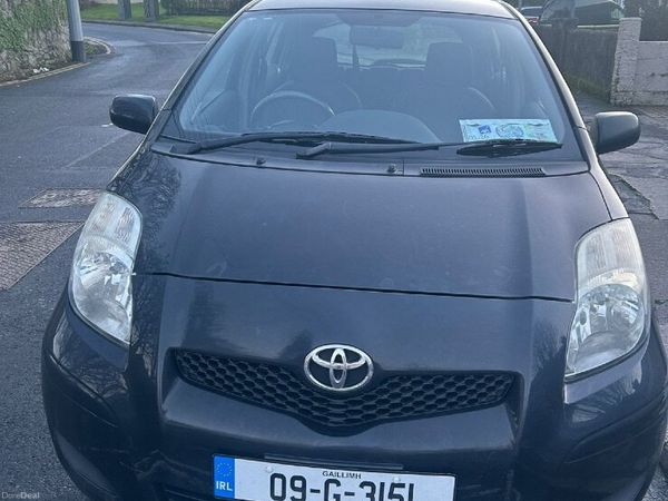 Toyota Yaris Hatchback, Petrol, 2009, Black