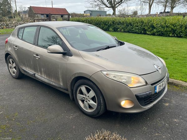 Renault Megane Hatchback, Diesel, 2009, Gold