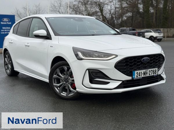 Ford Focus Hatchback, Petrol, 2024, White