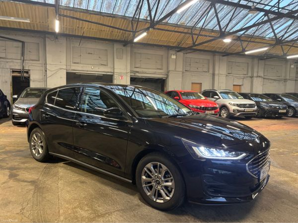 Ford Focus Hatchback, Petrol, 2023, Black