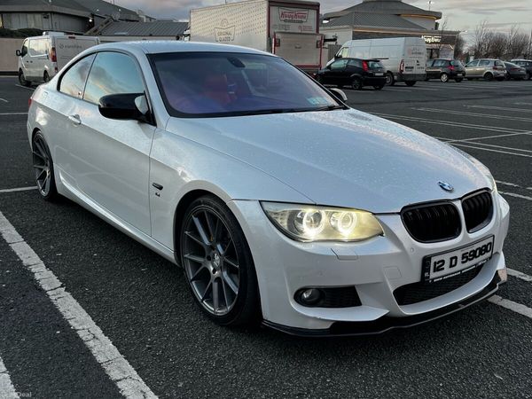 BMW 3-Series Coupe, Diesel, 2012, White