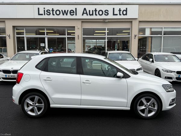 Volkswagen Polo Hatchback, Petrol, 2018, White