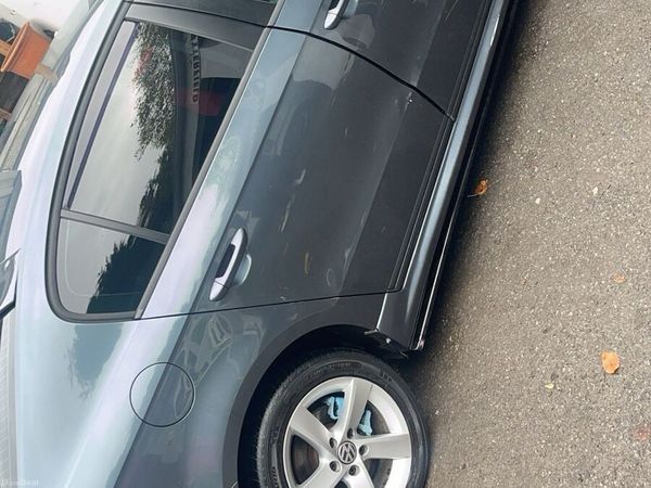 Volkswagen Passat Saloon, Diesel, 2013, Grey