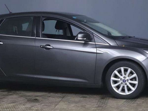 Ford Focus Hatchback, Diesel, 2017, Grey