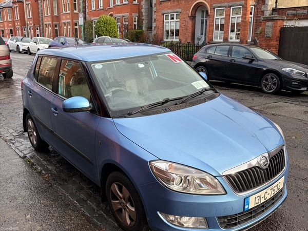 Skoda Fabia Hatchback, Petrol, 2013, Blue