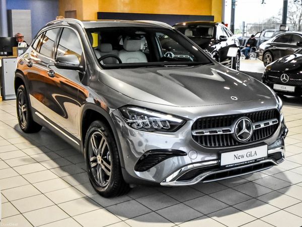 Mercedes-Benz GLA MPV, Diesel, 2026, Grey