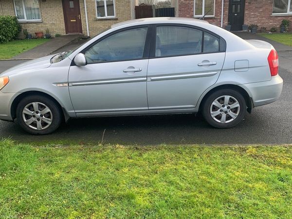 Hyundai Accent Saloon, Petrol, 2007, Silver