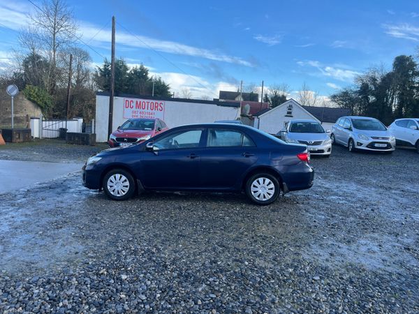 Toyota Corolla Saloon, Petrol, 2012, Blue