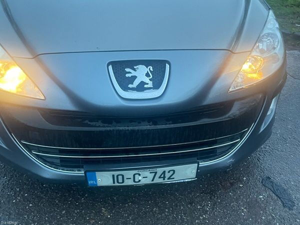 Peugeot 308 Hatchback, Diesel, 2010, Grey