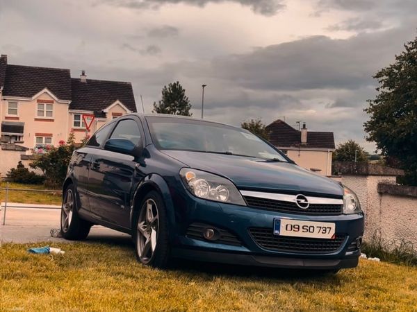 Opel Astra Hatchback, Petrol, 2009, Blue