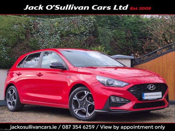 Hyundai i30 Hatchback, Petrol, 2021, Red