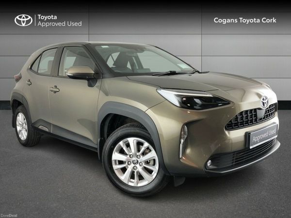Toyota Yaris Cross Hatchback, Petrol Hybrid, 2022, Bronze
