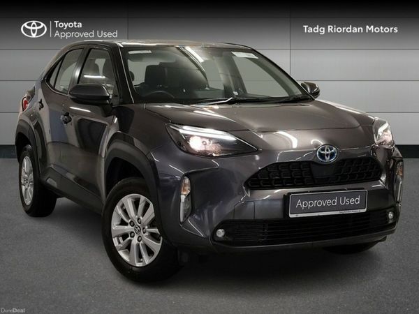 Toyota Yaris Cross Hatchback, Petrol Hybrid, 2024, Grey
