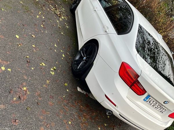 BMW 3-Series Saloon, Diesel, 2014, White