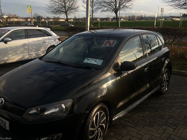 Volkswagen Polo Hatchback, Diesel, 2011, Black