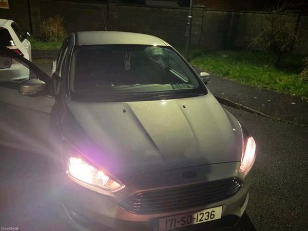 Ford Focus Hatchback, Diesel, 2017, Silver