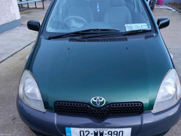 Toyota Yaris Hatchback, Petrol, 2002, Green