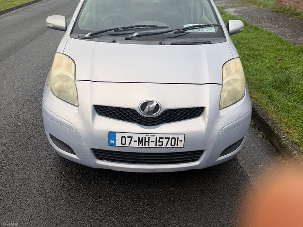 Toyota Vitz Hatchback, Petrol, 2007, Silver