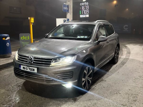 Volkswagen Touareg SUV, Diesel, 2015, Grey