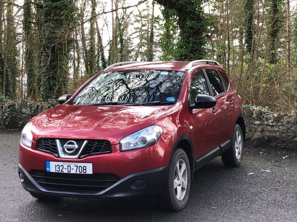 Nissan Qashqai+2 MPV, Diesel, 2013, Red