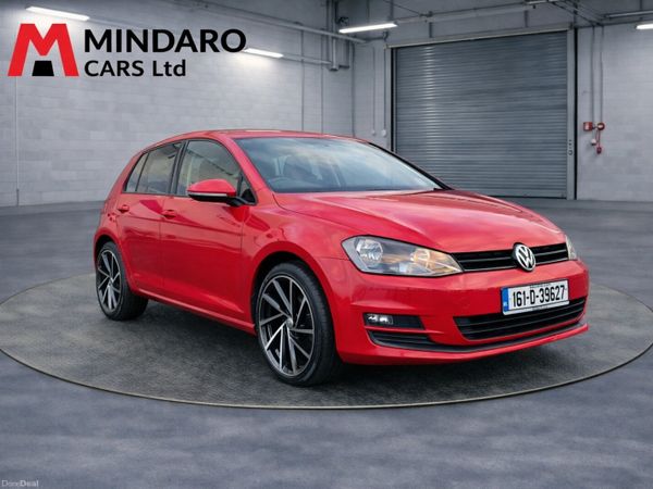 Volkswagen Golf Hatchback, Petrol, 2016, Red